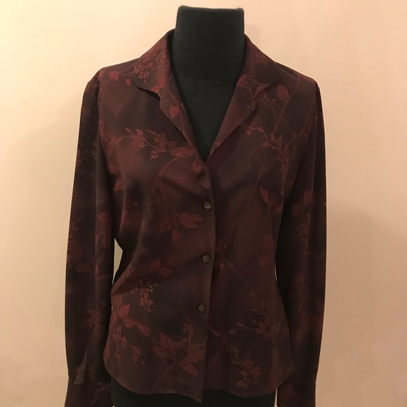 Classy Rena Rowan button down blouse - Picture 5 of 5